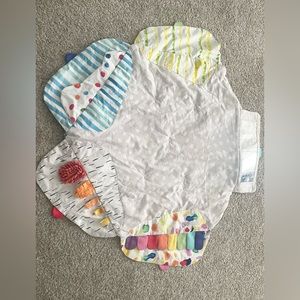 Lovevery Play May - MAT ONLY